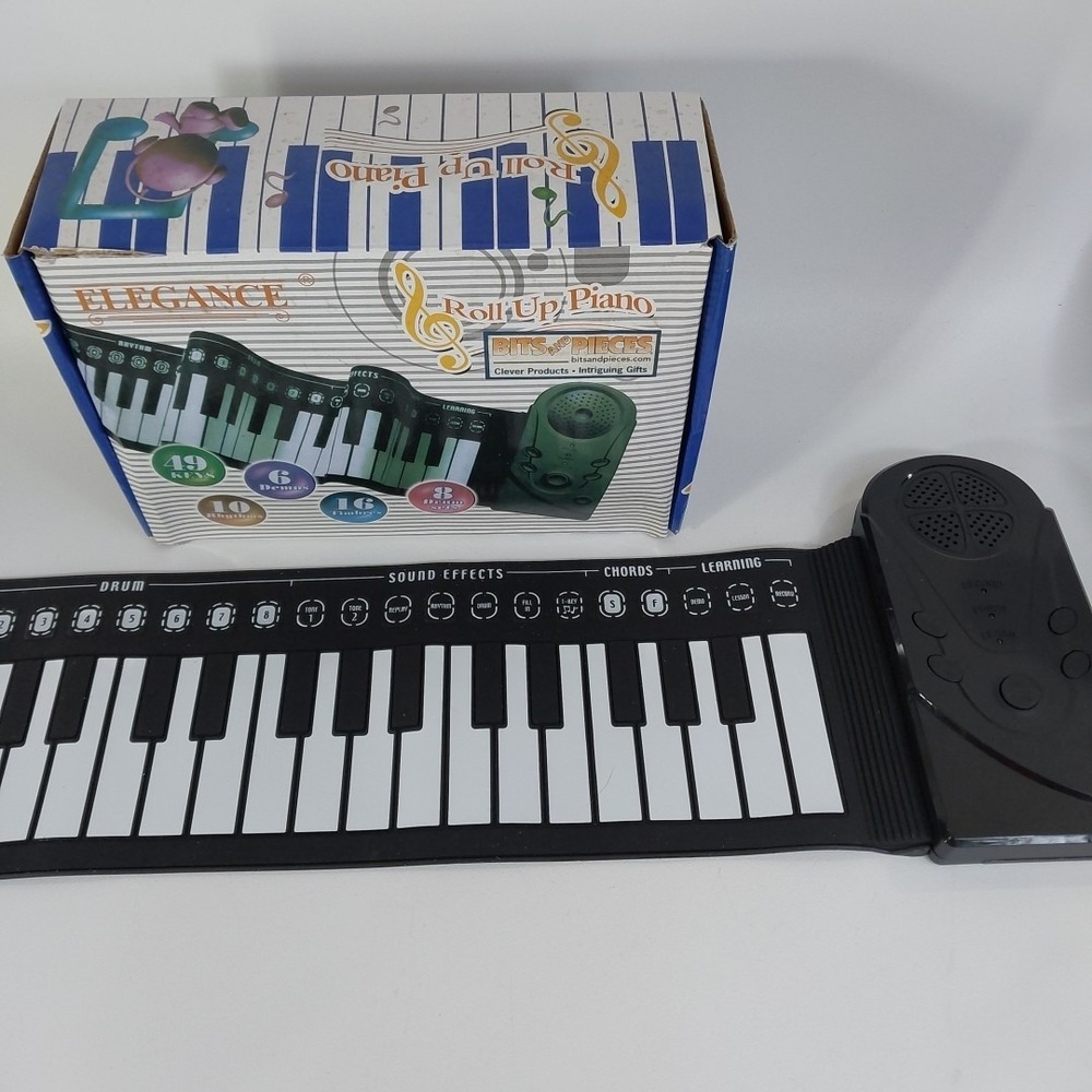 Elegance 49 Key Hand Roll Up Piano Battery Power With Power Cord